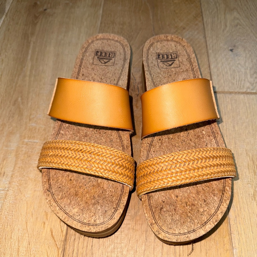 Reef Women's Sandals in Tan and Brown